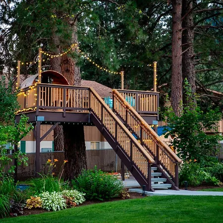 Blue Elk Inn-2